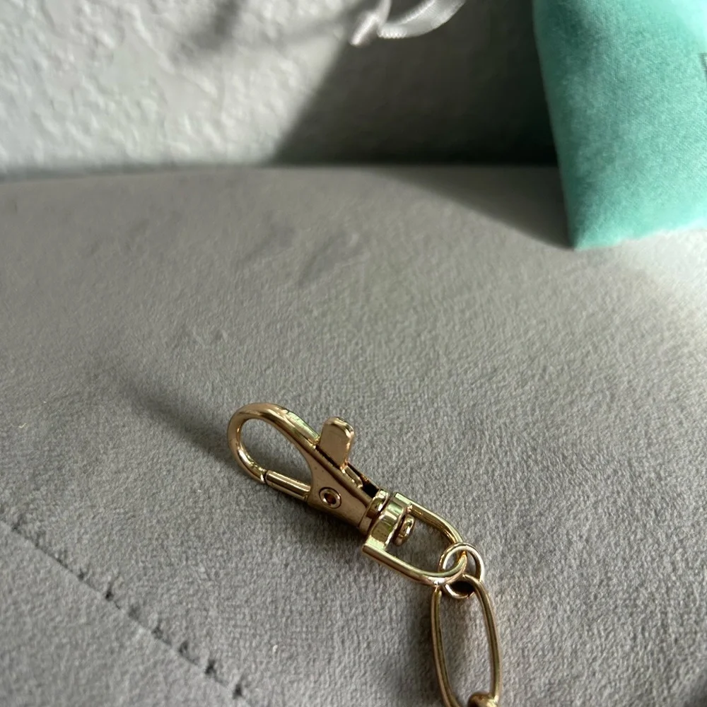 Everri cute gold
